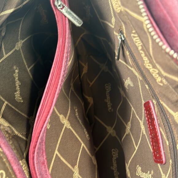 NWOT Wrangler Concealed Carry Embroidered Floral Fringe Handbag - Picture 8 of 9